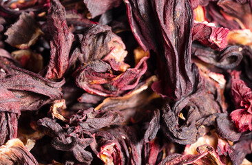 set of dried hibiscus leaves to use in infusion and cooking.