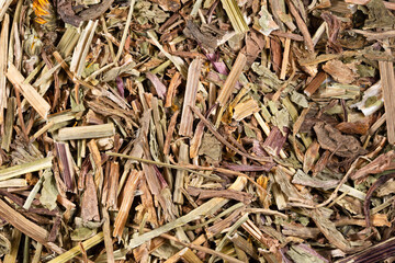 set of dried leaves of the dandelion plant to use in infusion.