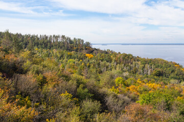 Fototapeta na wymiar View of the Dnipro River from the high bank of the Trakhtemyriv Peninsula. Ukraine