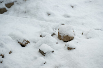 schnee winter frost kalt mauer garten stein