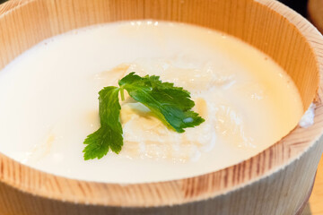 日本料理「生湯葉」