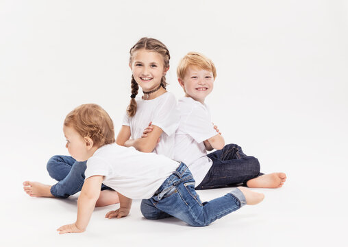 drei Geschwister Portrait im Studio