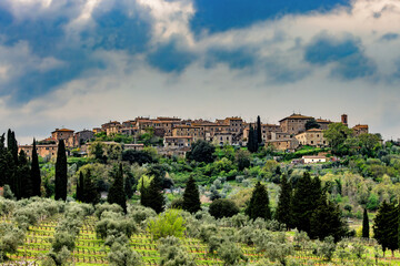Fototapeta na wymiar Castelnuovo dell Abate, a town on a hill in the Val d'Orcia in Tuscany, Italy.