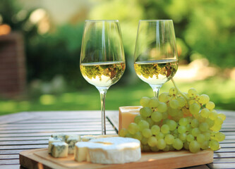 white wine and cheese