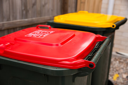 wheelie bin lids and labels