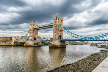 Obraz premium The iconic Tower Bridge, historical landmark in London, England, UK