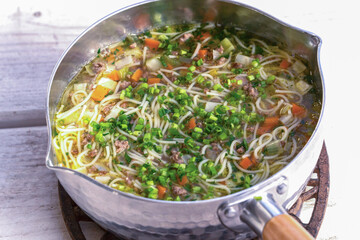 Nudelsuppe 