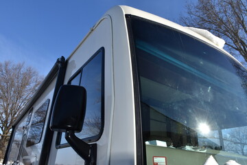 Obraz premium Front Window on an RV Camper