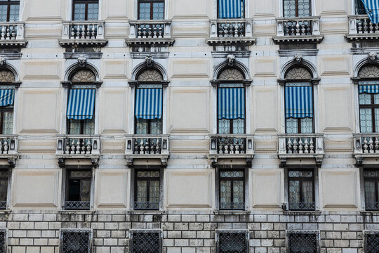 Looking up at the replication in the arcitecture of a Venetian building