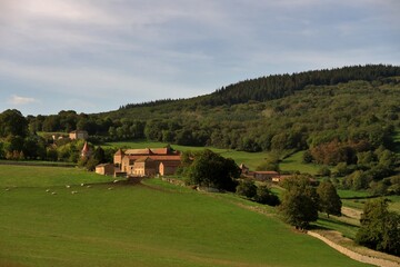 Fototapeta na wymiar Paysage en Bourgogne du sud.