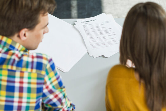Sch&uuml;ler im Klassenzimmer
