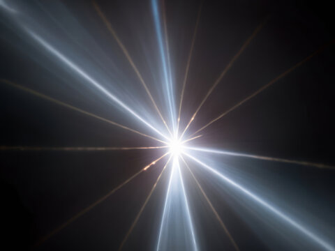 Centered Light Effect with Thin and Wide Beams Photoshop Screen Overlay © Porscifant Art