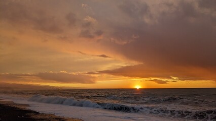 Fototapeta na wymiar sunset in the sea 