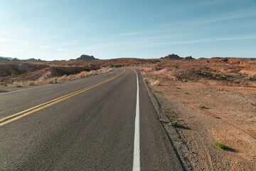 Fototapeta na wymiar Road through the Valley of Fire in Nevada.
