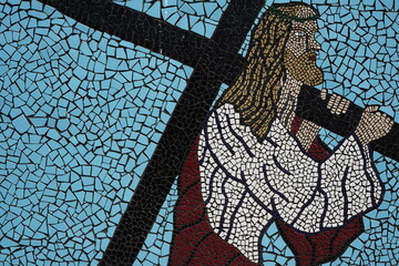 Parede com Azulejo com Montagem de Jesus Cristo e Cruz