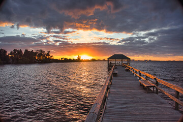 Obraz premium Sunset on the Indian River in Indialantic Florida