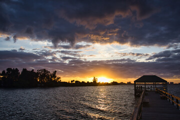 Obraz premium Sunset on the Indian River in Indialantic Florida