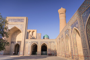 Inner courtyard of Kalyan Mosque, part of the Po-i-Kalyan, Bukhara, Uzbekistan - obrazy, fototapety, plakaty