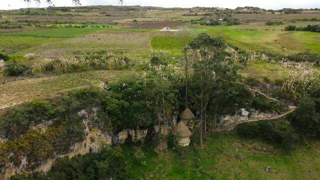 CAVERNA DE QUIOCTA - LAMUD TOURS