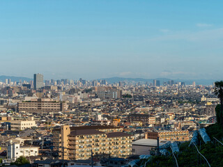 大阪府柏原市の高尾山から眺める都市の風景