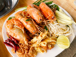 Pad Thai with fresh shrimp