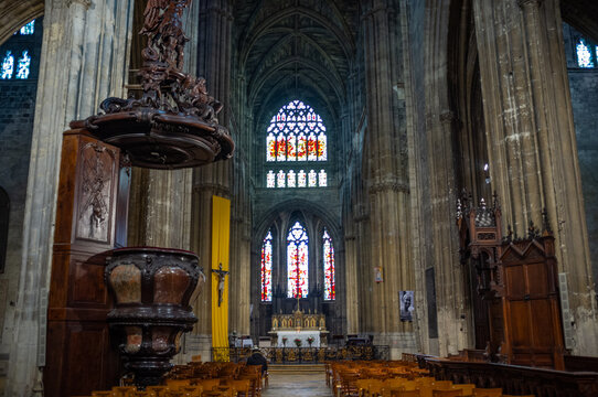 Bordeaux, France - January 14, 2024: Interior of Gothic St. Michel Basilica Basilique Saint Michel, XIV - XVI century, High quality photo