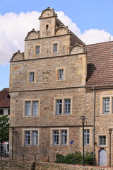 Fototapeta na wymiar Blick auf das alte Schloss in der Altstadt von Stadthagen in Niedersachsen 