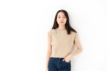 Obraz premium カジュアルファッションの女性ポートレート