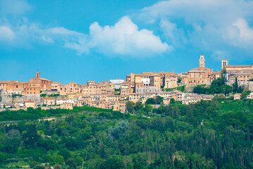 Fototapeta na wymiar Town of Montepulciano - Italy