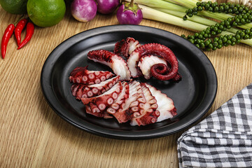 Jamanese cuisine - sashimi with octopus