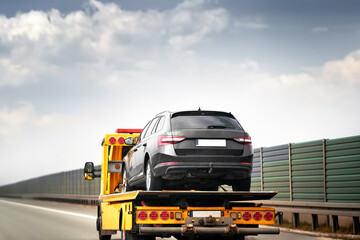 A car crash on the highway leads to the arrival of a tow truck. The transporter picks up the...
