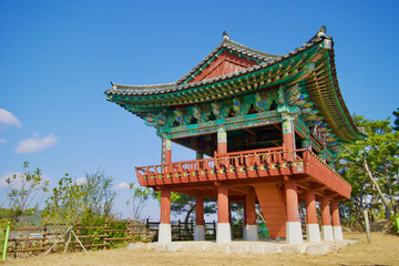 Obraz premium Gwansuru Pavilion by the Nakdong River