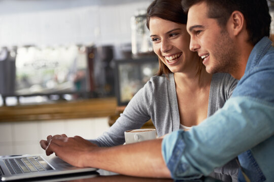 Laptop, coffee shop or happy couple of business owner reading customer experience, service insight or research. Entrepreneur, teamwork or people check cafe feedback, hospitality review or online menu