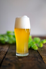 ビールとタンブラーグラス