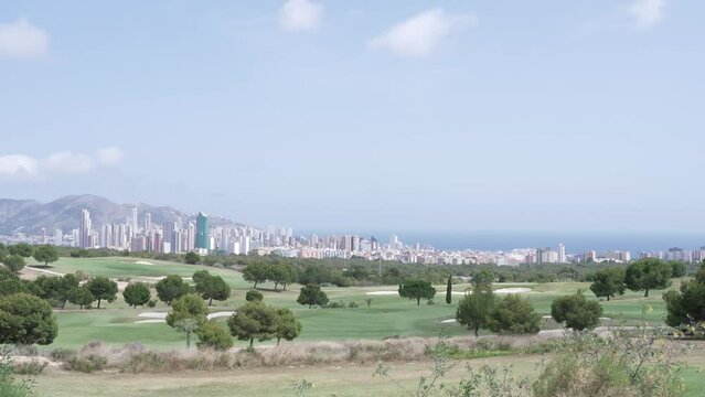 Vista panor&aacute;mica de la ciudad de Benidorm, Alicante, Comunidad Valenciana, Espa&ntilde;a. Junio de 2024.