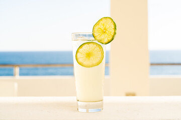 Limonada en la playa