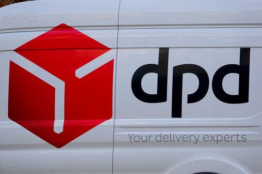 Enseigne DPD transporteur livraison de colis