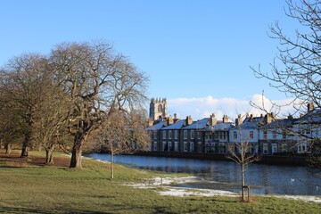Obraz premium A wintry view of the Westwood, Beverley, looking east towards St Mary's Church.