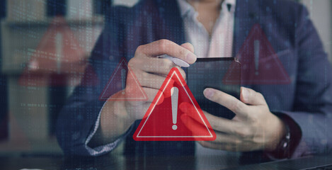 Emergency warning alert alarm on Smartphone, Data network protection, Virus alarm. - obrazy, fototapety, plakaty
