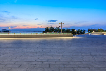 Empty square floor and sky clouds natural landscape at dusk