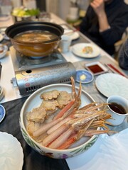 日本の一般家庭のご飯の写真（和食・夕食・夜ご飯・家庭料理・蟹しゃぶ・蟹鍋）