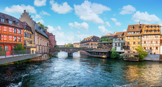 Le Petite France, the most picturesque district of old Strasbourg. Houses with reflection in waters of the Ill channels.