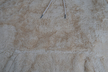 Hoodie Pullover aus braunes Kunstfell zur Hintergrund Nutzung - 713108012