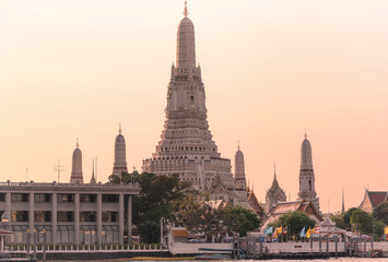 Fototapeta premium The most beautiful Viewpoint Wat Arun,Buddhist temple in Bangkok, Thailand 
