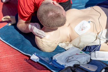 AED - Automated External Defibrillation during CPR and first aid course