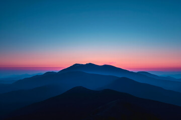 Fototapeta premium Blue Twilight at Mountain's Crest