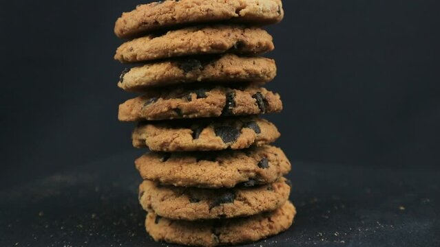 cookies homemade,cookies rotate, piece biscuit chocolate on black