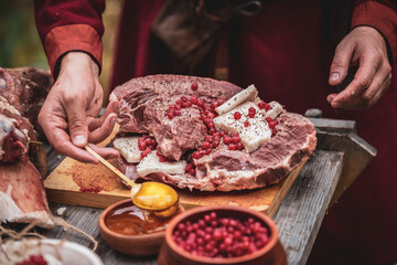 Process of preparing ox heart according to medieval recipe