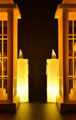 Velas artificiales de luz cálida.