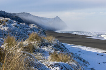 Kissing rock with Snow